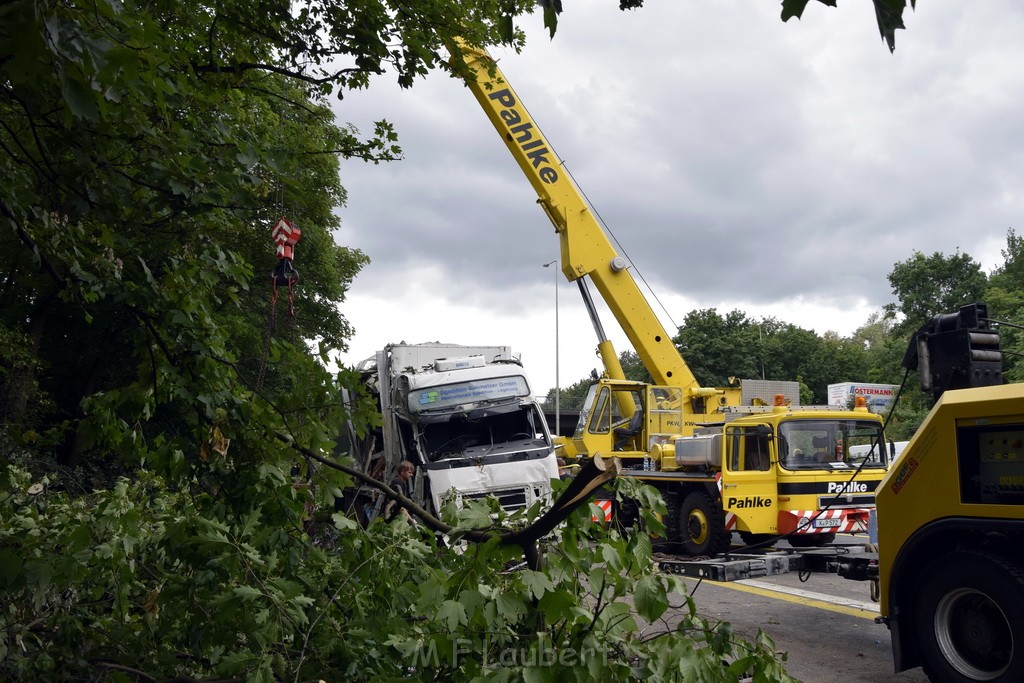 Schwerer VU A 3 Rich Oberhausen Hoehe AK Leverkusen P824.JPG - Miklos Laubert